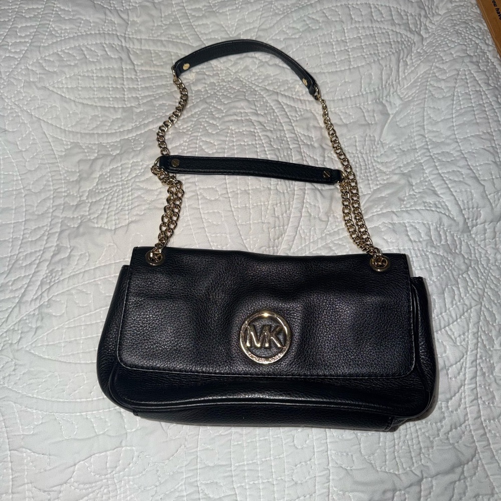 Michael Kors Black Shoulder Bag with Gold Chain pre owned